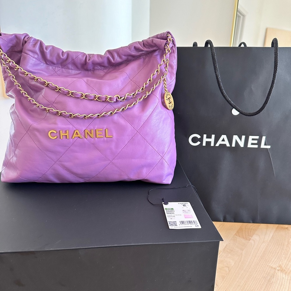 Chanel 22 Medium/ Violet